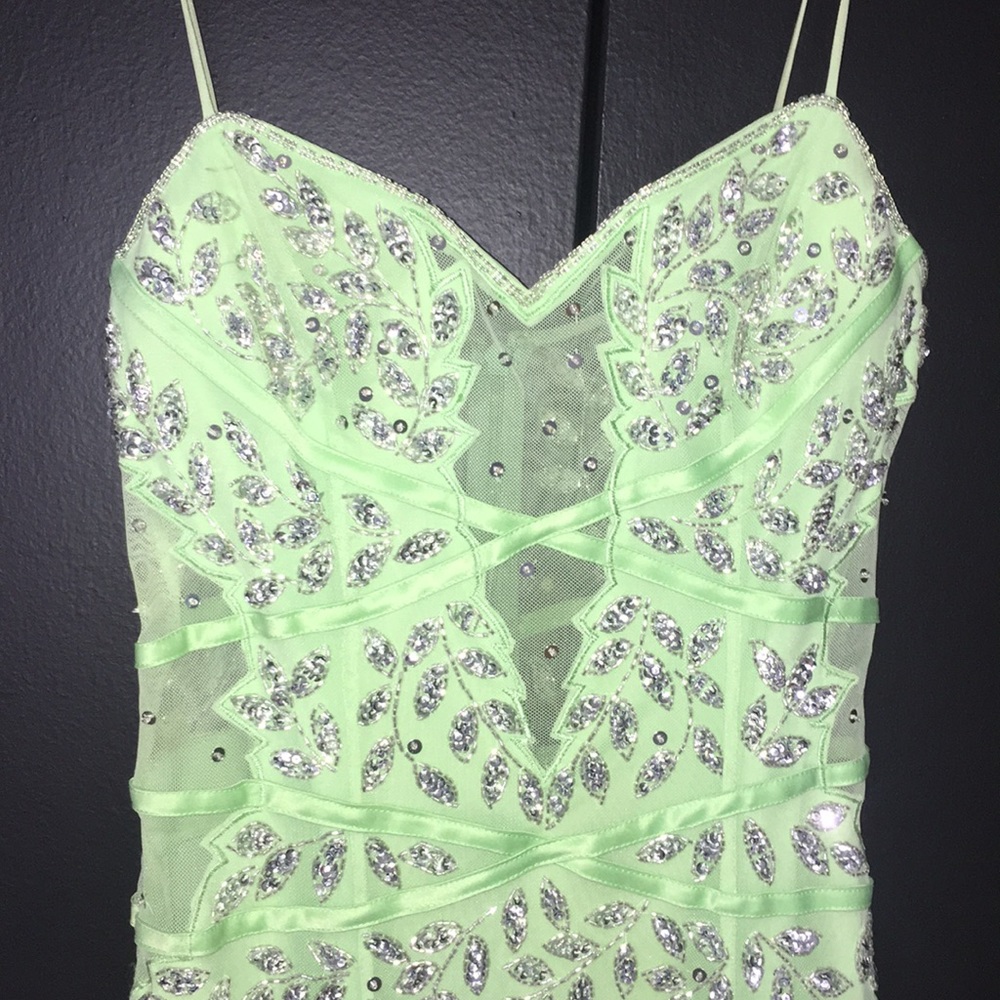 Caché Prom Dress